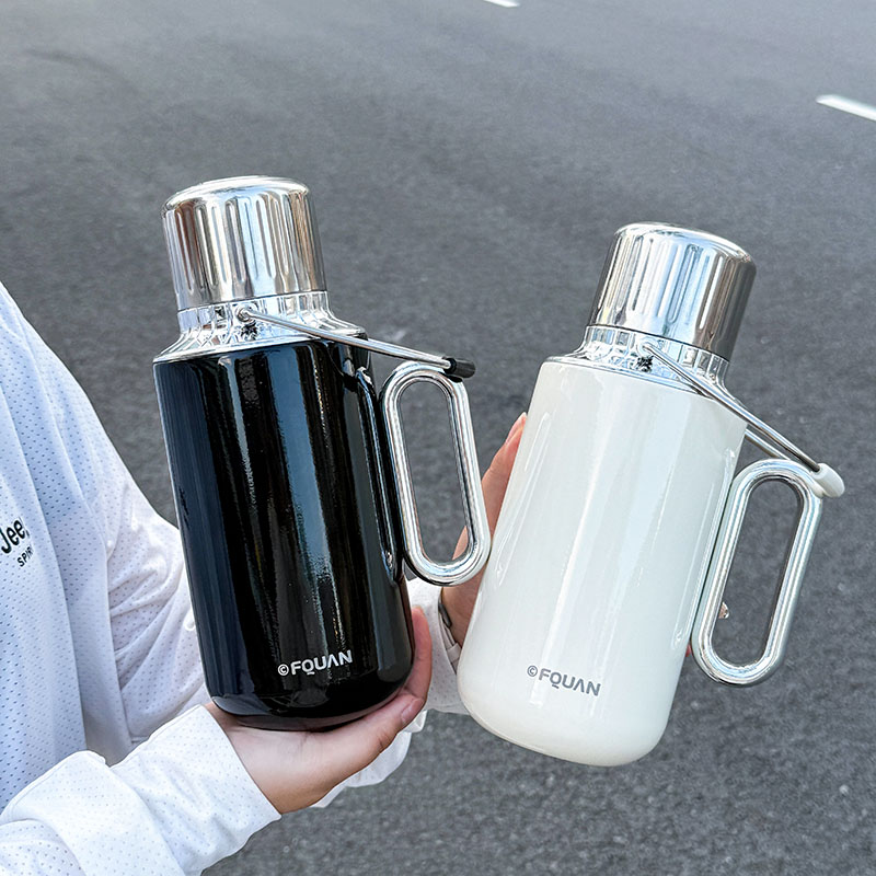 Sports Water Bottle Insulated - Botella de Agua Aislada de Acero